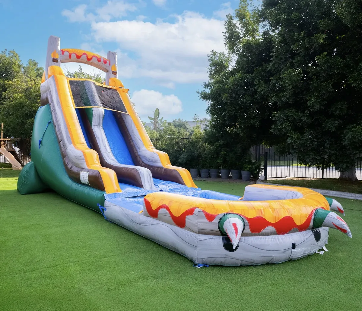 Maui Mega Water Slide 19ft thumbnail 2